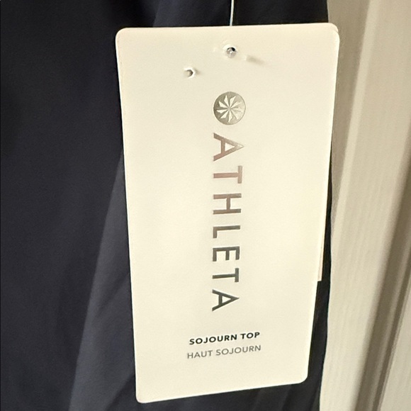 ATHLETA BLACK SOJOURN WINDBREAKER - Picture 10 of 12